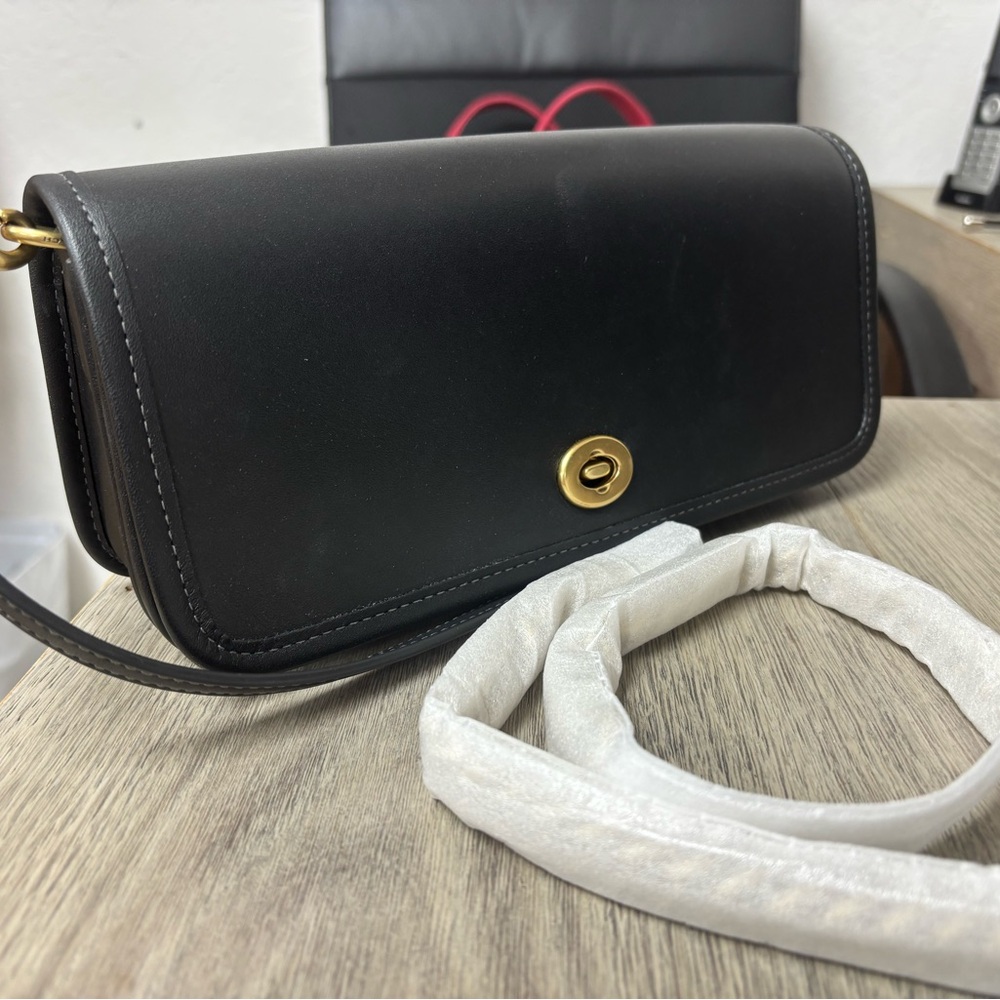 Coach Dinky- Black